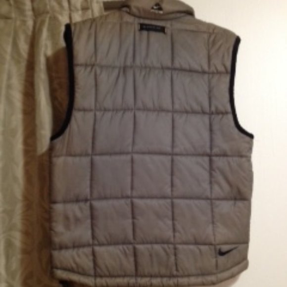NIKE ACG VEST - Picture 1 of 3